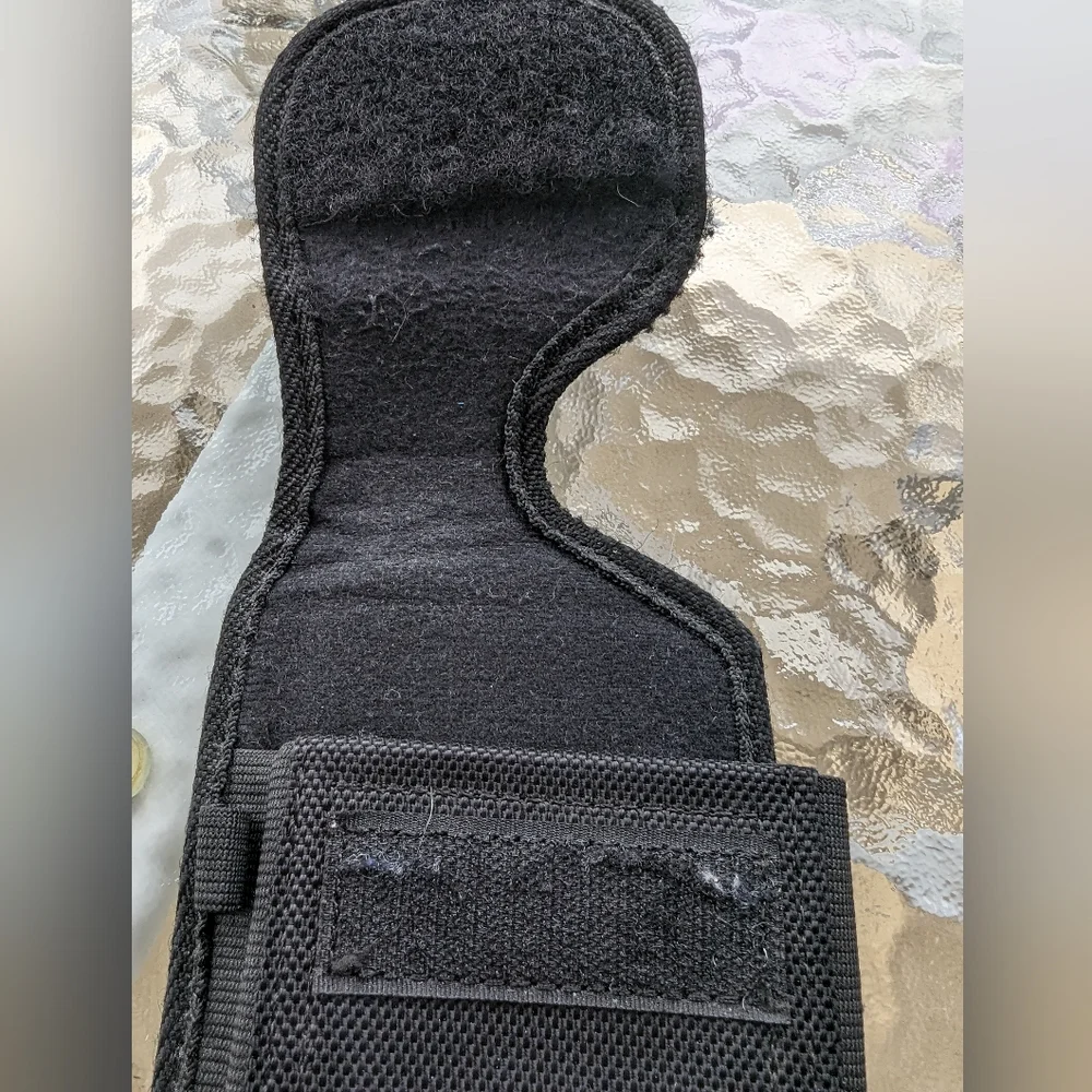 Reiko Cell Phone Case with Belt Loop - Black